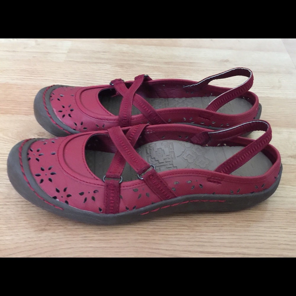 Muk Luks Erin Sandals